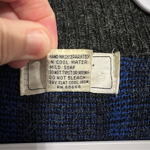 Vintage 80s JED Blue Gray Striped Fuzzy Cardigan size medium - Picture 5 of 8